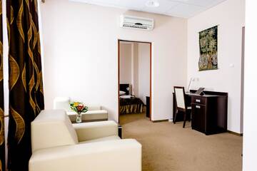 Фото номера Номер-студио Отель Hotel Stal г. Сталёва-Воля 3