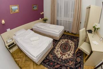 Фото номера Двухместный номер с 1 кроватью Отель Hotel Hutnik г. Сталёва-Воля 2