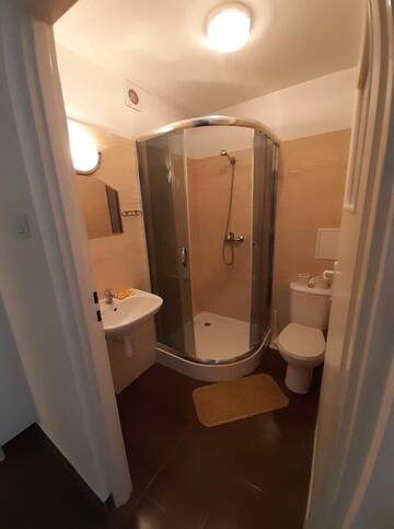 Фото номера Одноместный номер с общим душем и туалетом Отель Hotel Metalowiec г. Сталёва-Воля 4