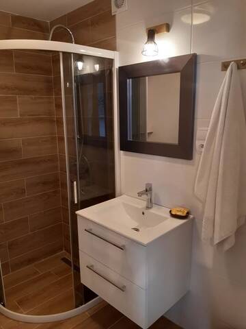 Фото номера Апартаменты-студио Отель Hotel Metalowiec г. Сталёва-Воля 9